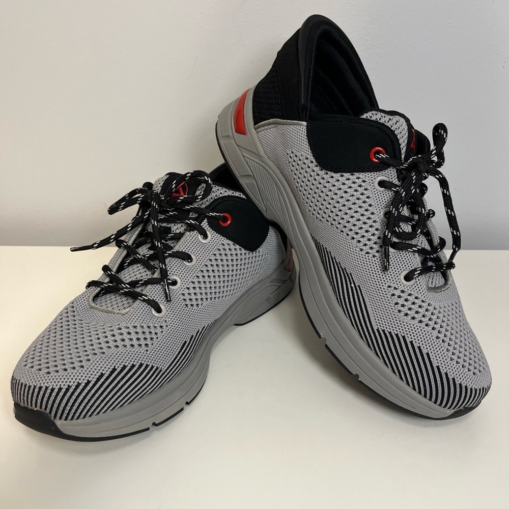 Zeba Men's Hands Free Slip-On Walking Shoes in the Steel Onyx 11 Gray Black